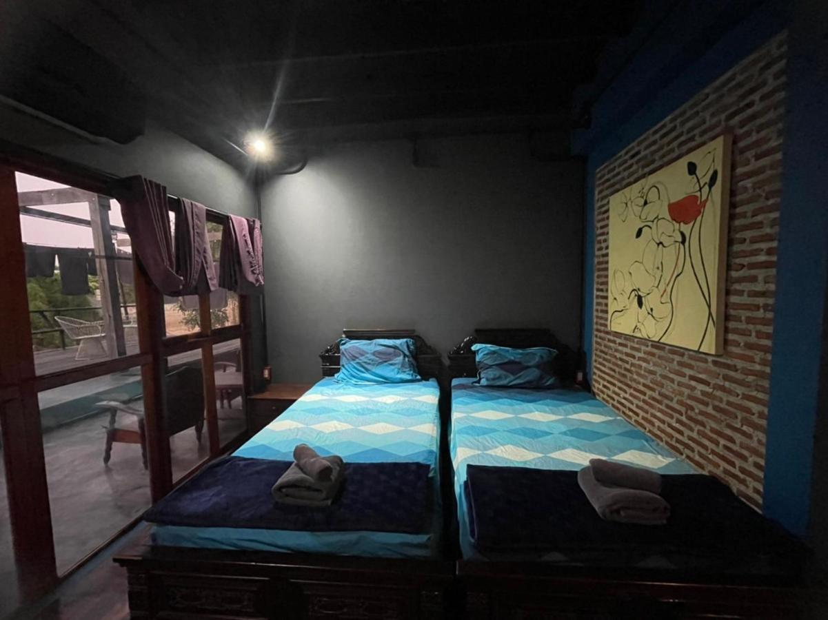 Baan Mae Khian Cafe & Boutique Hotel Ayutthaya Bagian luar foto