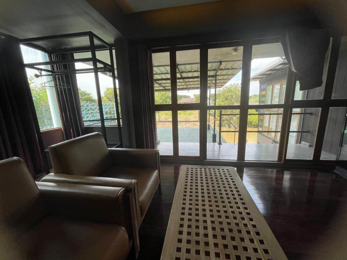 Baan Mae Khian Cafe & Boutique Hotel Ayutthaya Bagian luar foto