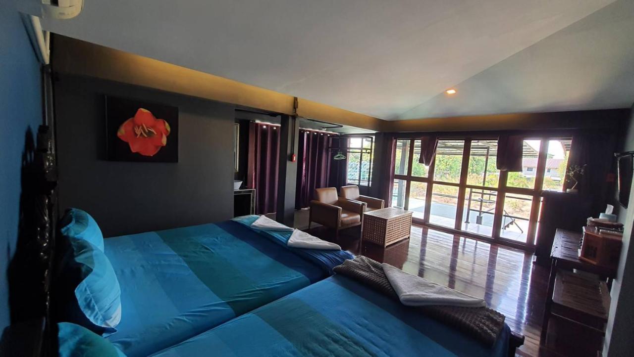 Baan Mae Khian Cafe & Boutique Hotel Ayutthaya Bagian luar foto