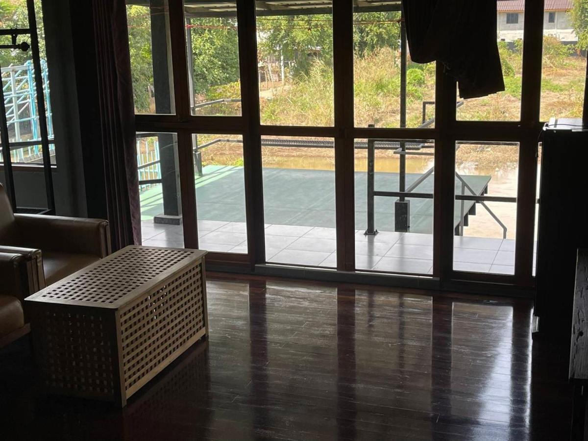 Baan Mae Khian Cafe & Boutique Hotel Ayutthaya Bagian luar foto