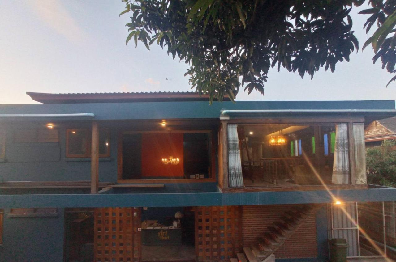 Baan Mae Khian Cafe & Boutique Hotel Ayutthaya Bagian luar foto