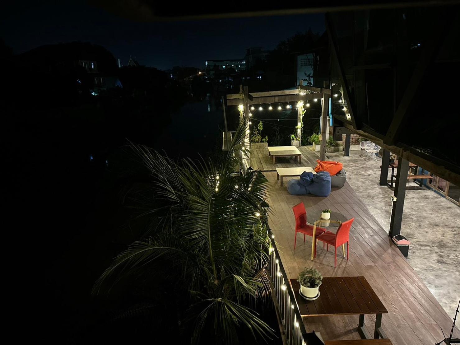 Baan Mae Khian Cafe & Boutique Hotel Ayutthaya Bagian luar foto
