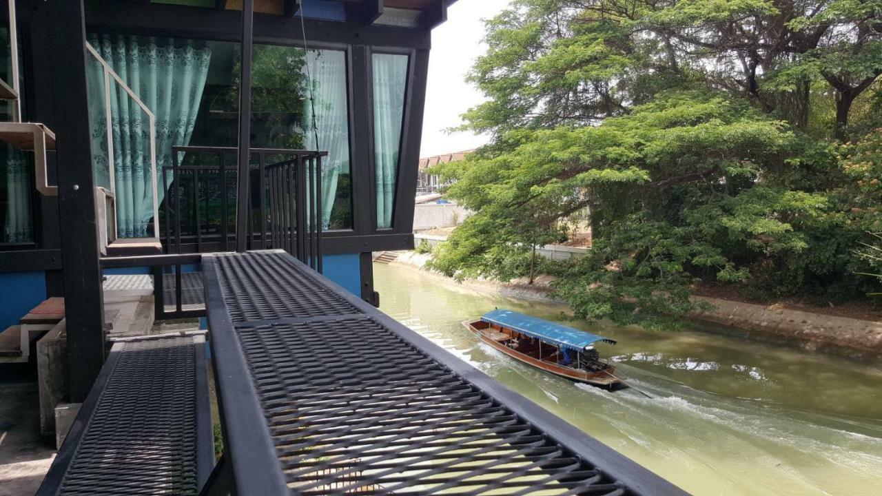 Baan Mae Khian Cafe & Boutique Hotel Ayutthaya Bagian luar foto